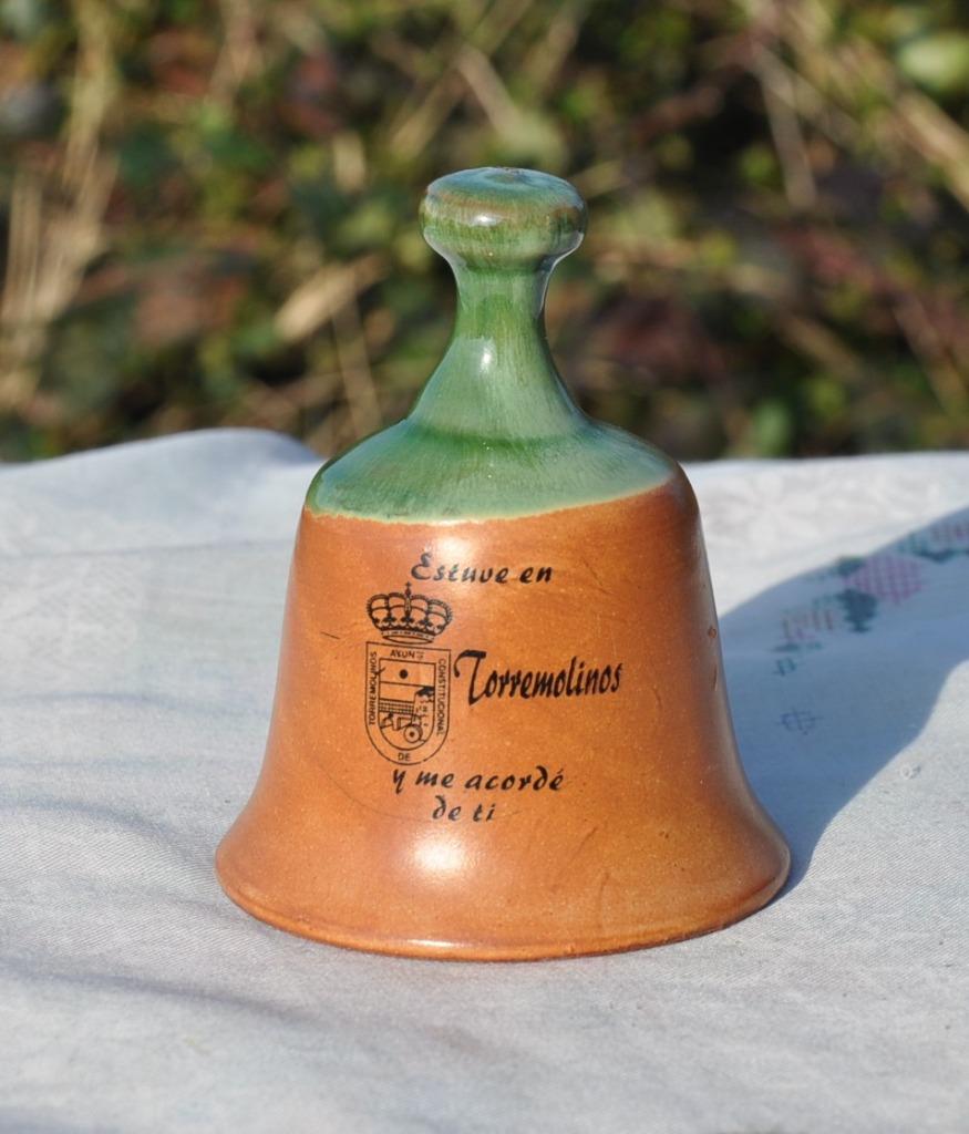 clochette de table en terre cuite, Enlèvement ou Envoi