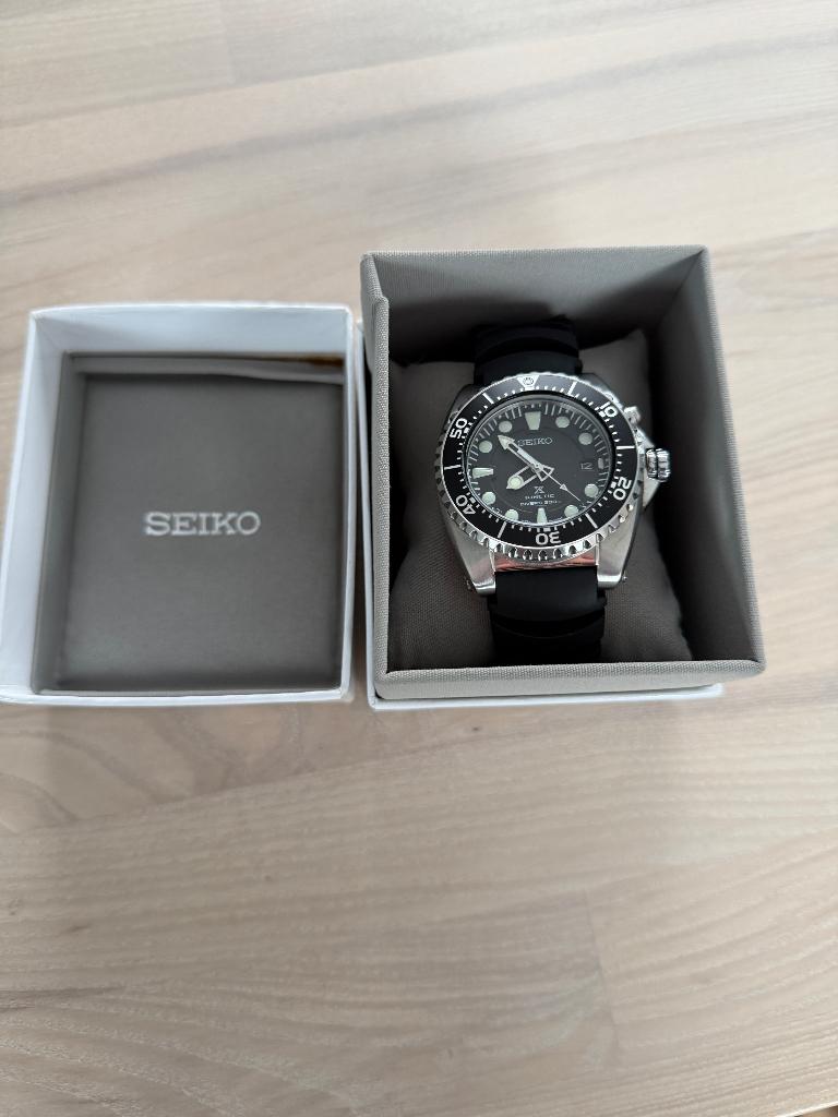 Seiko kinetic divers 200, Montre-bracelet, Seiko, Enlèvement ou Envoi, Comme neuf