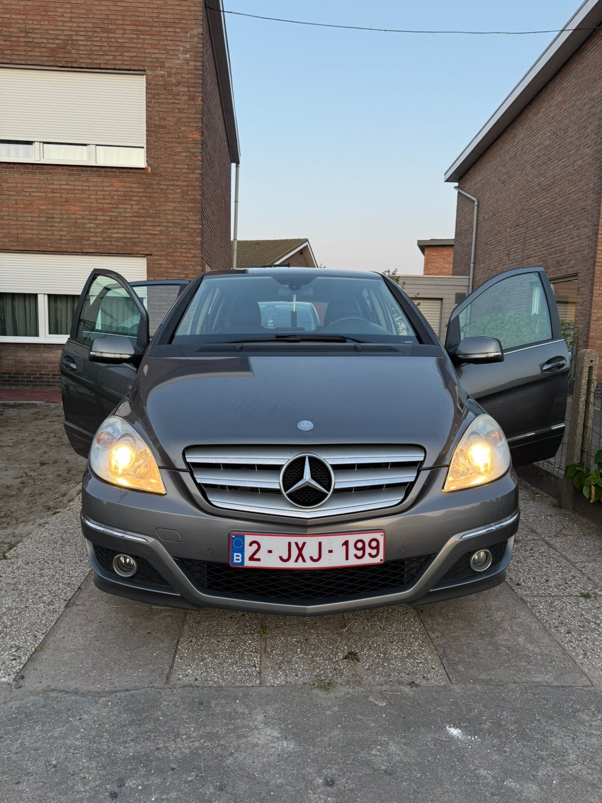 Mercedes B klasse 180 2.O L CDI 2011 Bouwjaar gekeurd, Auto's, Particulier, Te koop