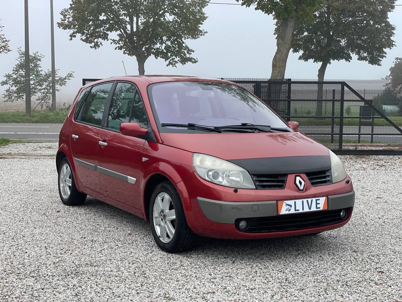 Renault Meganescenic/Automaat/1.6 Benzine/*, Autos, Rouge, Achat, Entreprise, https://public.car-pass.be/vhr/8c530b89-f3c8-446c-9f43-63604d3ebb46