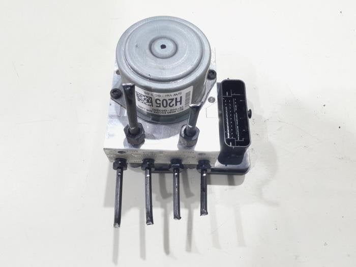 Pompe ABS d'un Hyundai I20, -, 3 mois de garantie, Utilisé, Hyundai