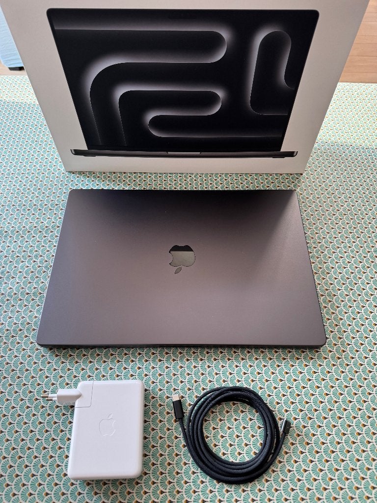 Macbook pro 16 M3 pro noir sidéral - Azerty - Bat 100%, Informatique & Logiciels, Apple Macbooks, Comme neuf, MacBook, 16 pouces