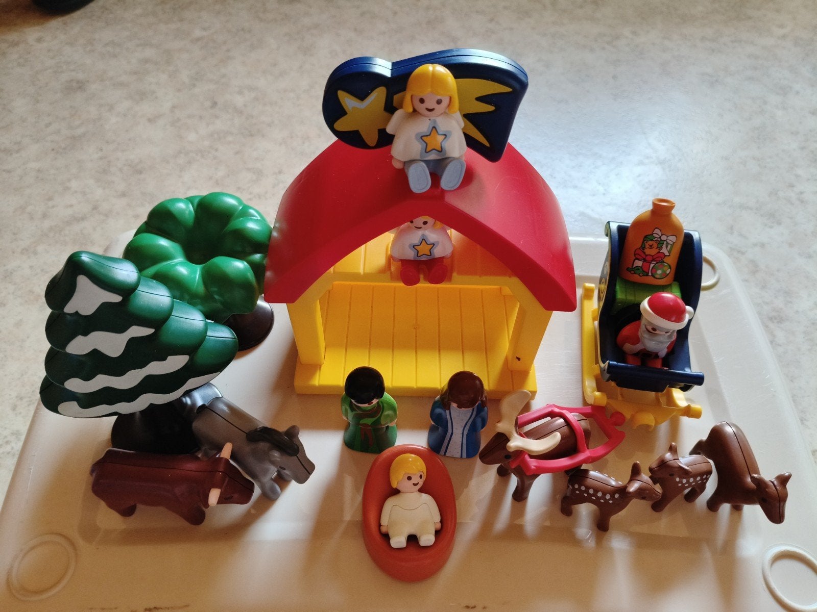 Kerststal Playmobil 123, Enlèvement