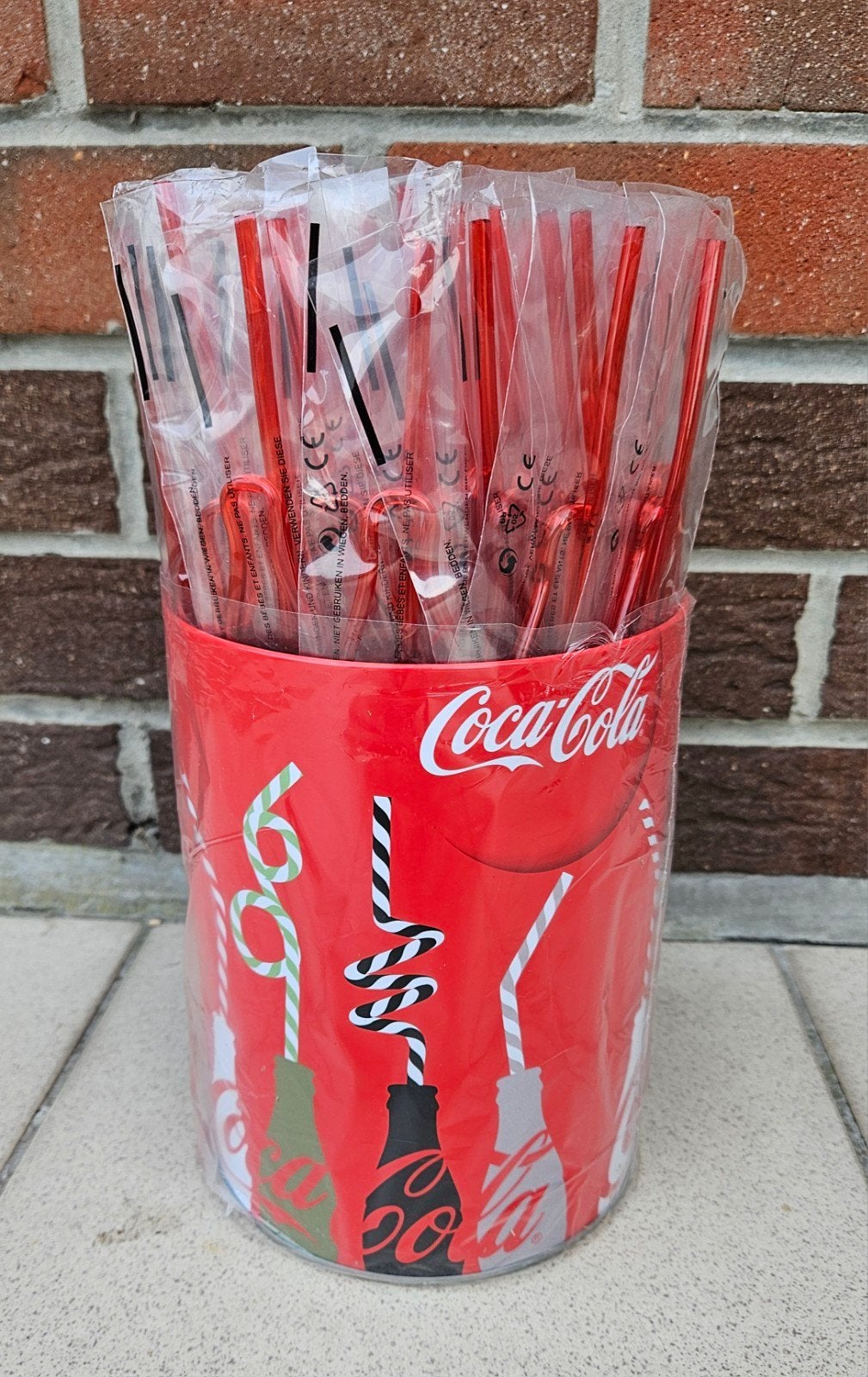 seau en métal coca cola année 2000 avec 70 pailles solide, Enlèvement ou Envoi