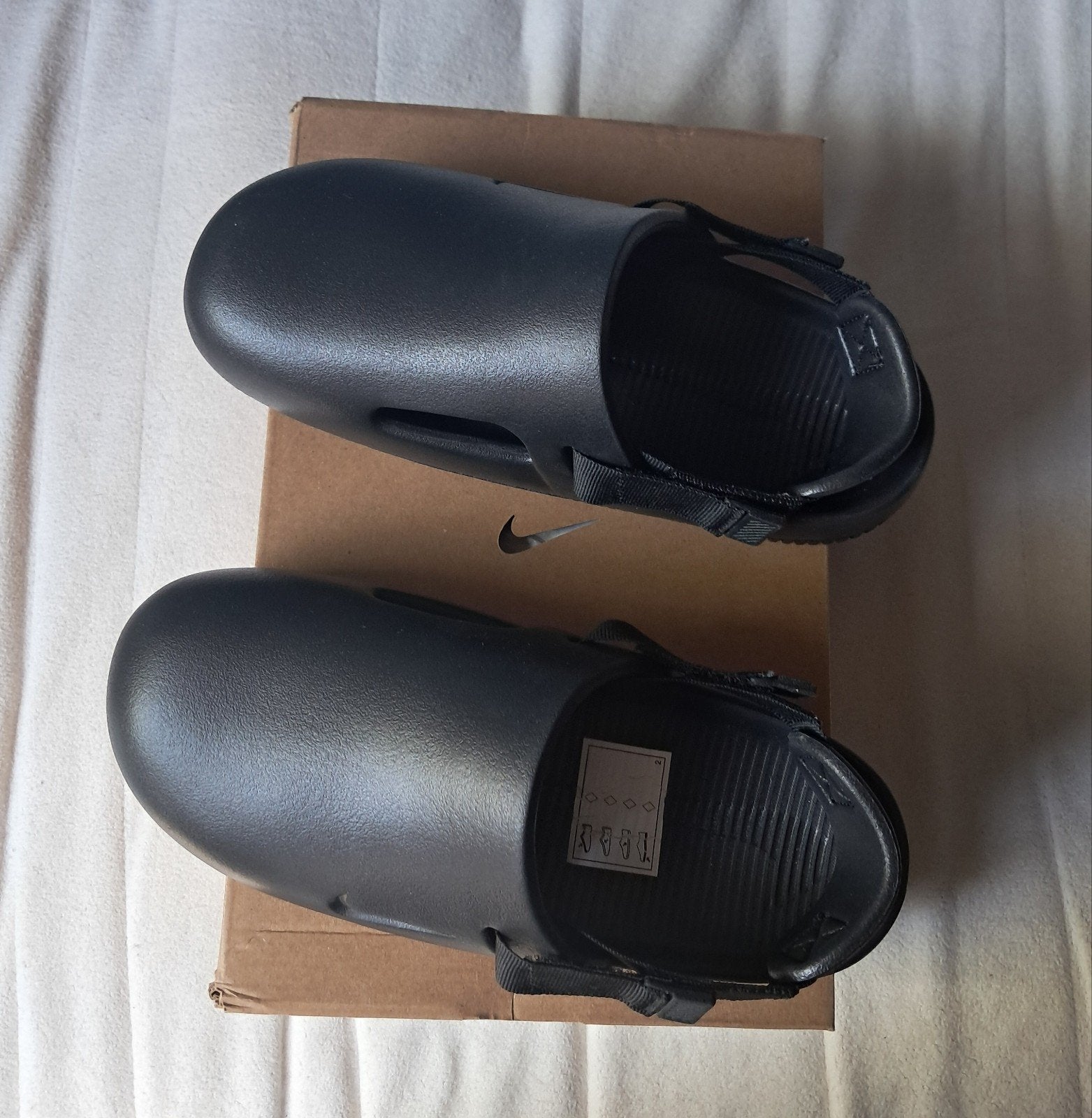 Mules Nike Noires "Calm" taille 39, Vêtements | Femmes, Chaussures, Enlèvement ou Envoi