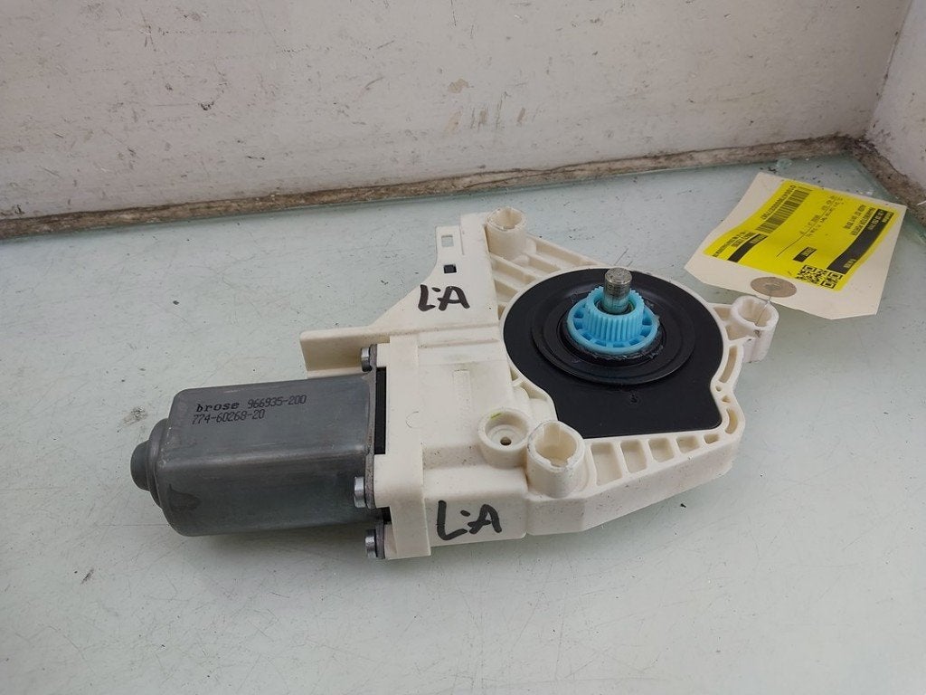 MOTEUR LEVE VITRE ELECTRIQUE Audi Q7 (4LB) (01-2005/08-2015), Brose SE, Audi, Info@brose.com, Utilisé