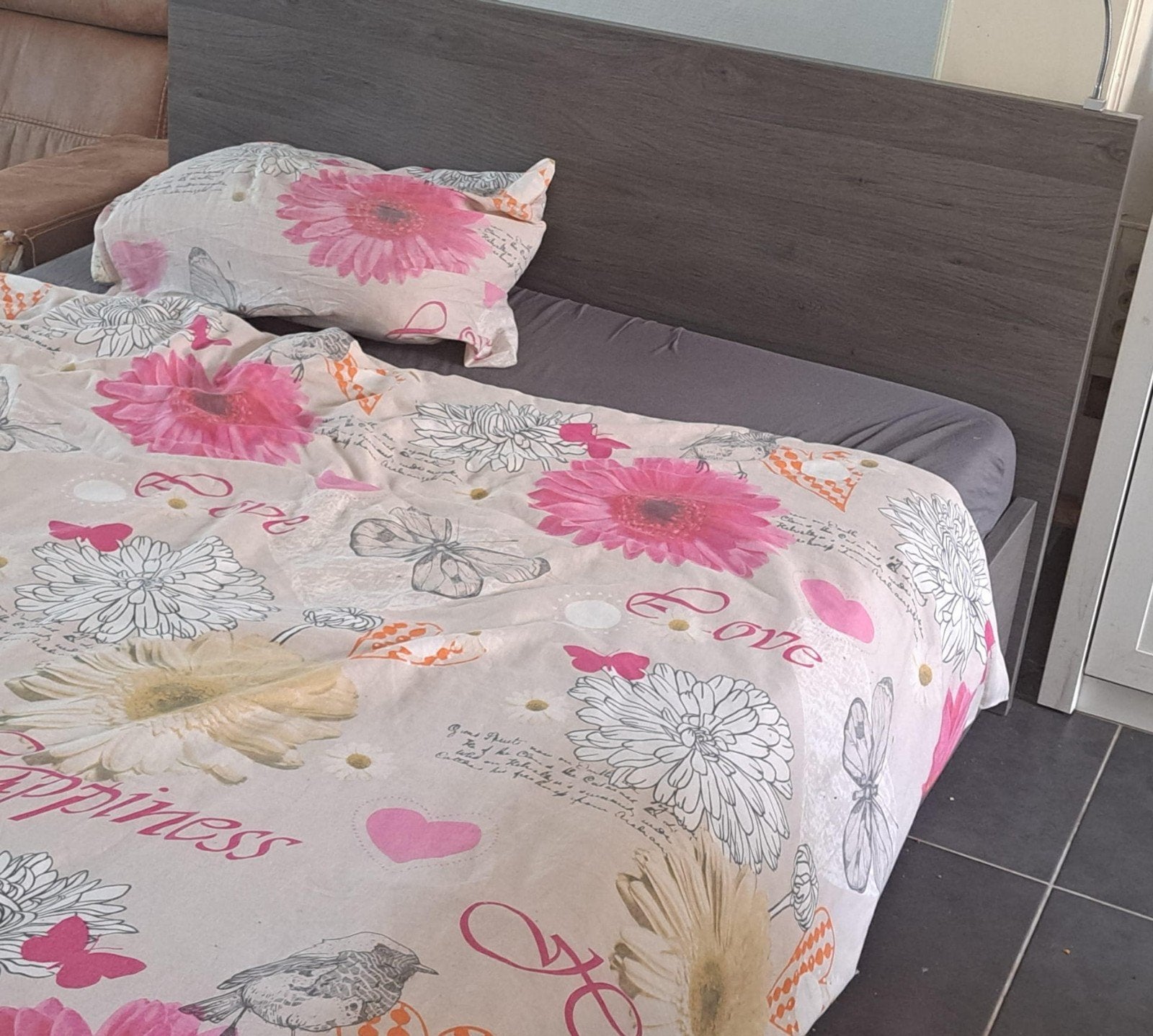 Gratis  2 persoons bed met latten bodems, Ophalen