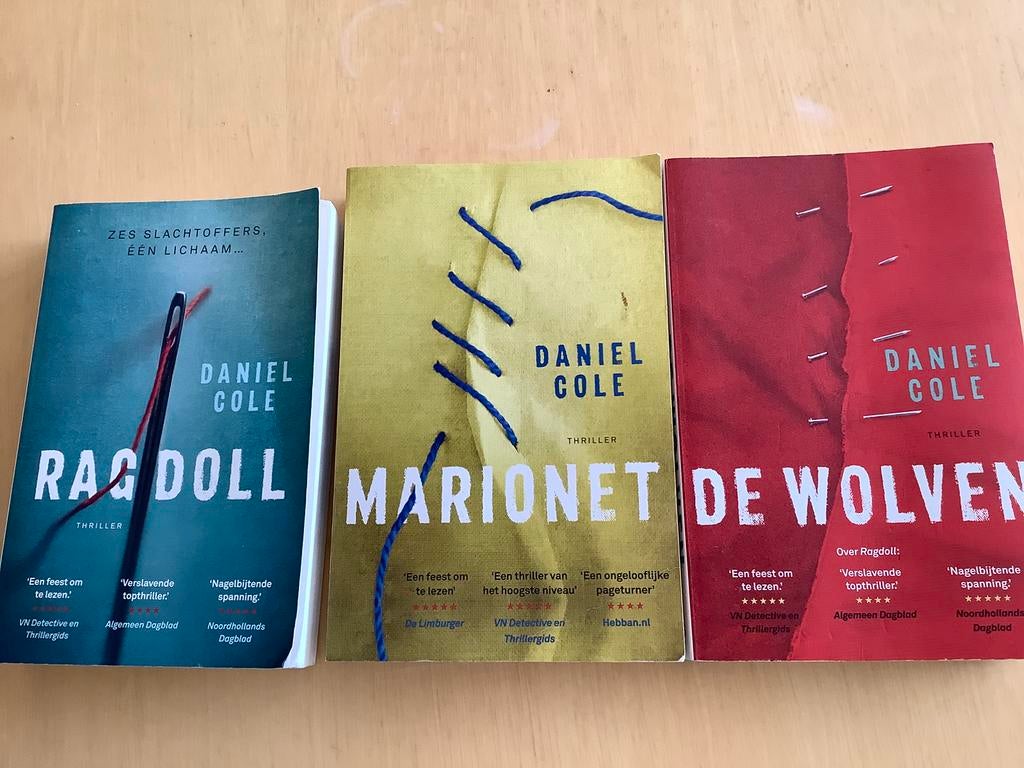 Daniel cole, ragdoll, marionet en wolven,samen 10€, Boeken, Ophalen, Gelezen, België