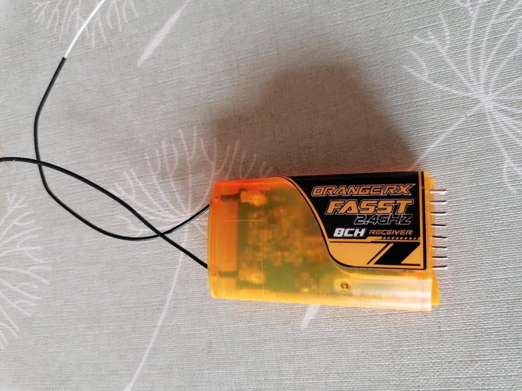 Récepteur orange pour Futaba, Enlèvement ou Envoi
