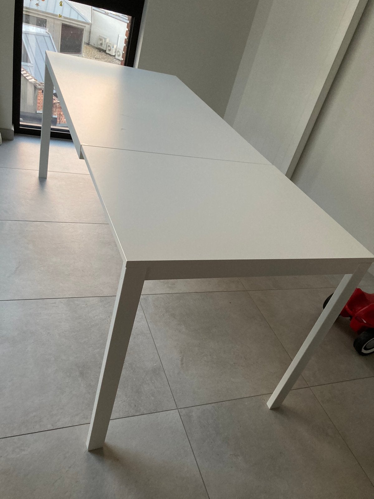 Vangsta ikea extendable white table, Huis en Inrichting, Tafels | Eettafels, Ophalen, Zo goed als nieuw