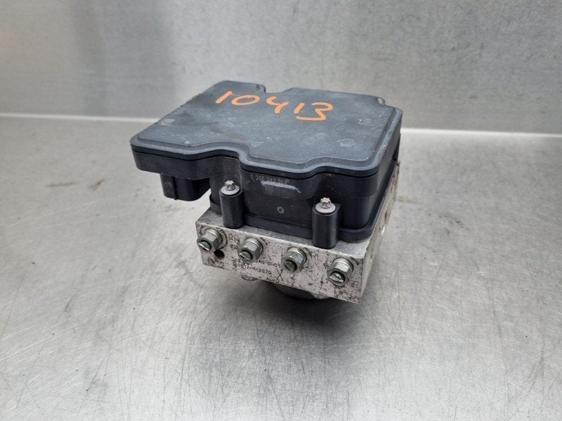 BLOC ABS (FREINS ANTI-BLOCAGE) Aygo (B40) (|445400H030|), Utilisé, Toyota