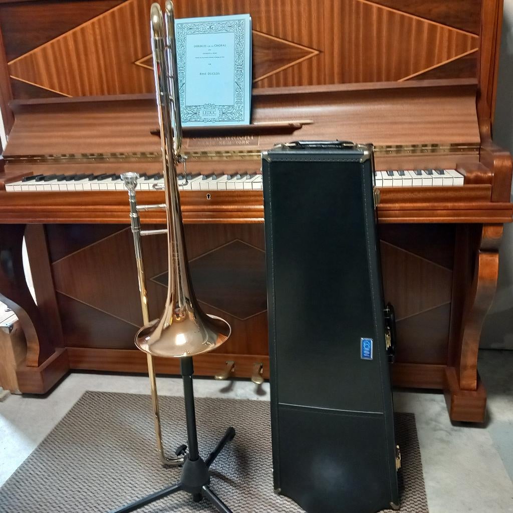 Trombone a coulisse conn 88h, Musique & Instruments, Instruments à vent | Trombones, Comme neuf, Ténor, Avec valise, Enlèvement