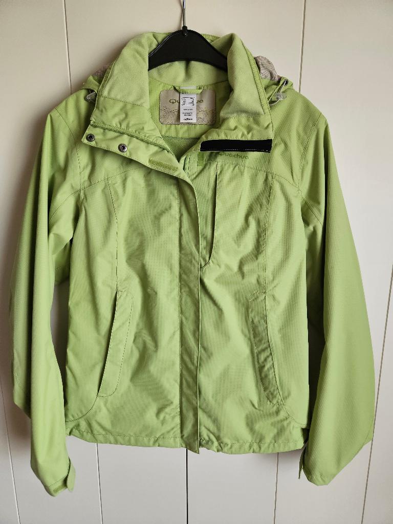 sportieve regenjas maat small perfecte staat, Ophalen, Wit, Zo goed als nieuw, Quechua