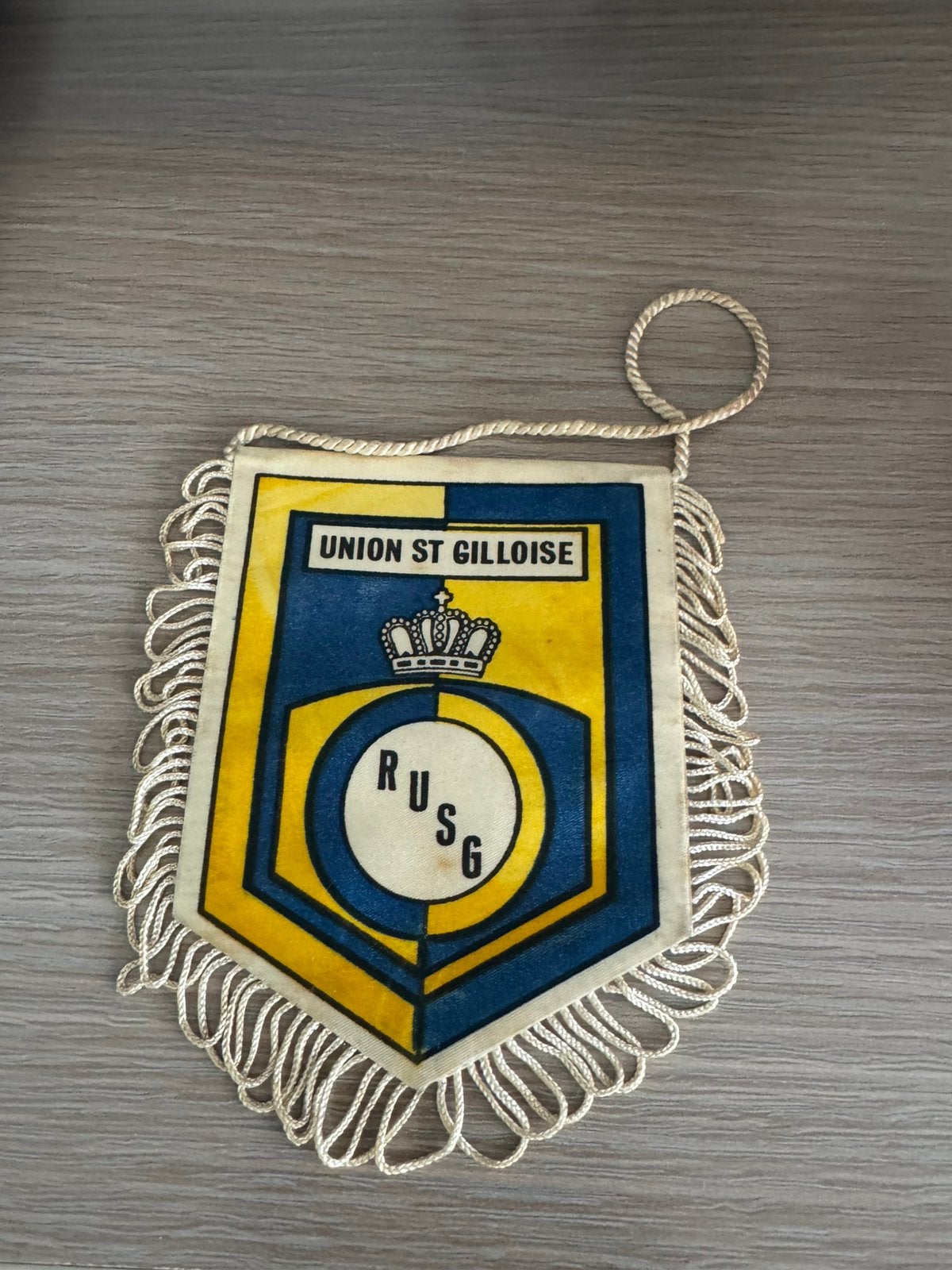 Union st gilloise voetbal, Collections, Articles de Sport & Football, Enlèvement ou Envoi, Comme neuf