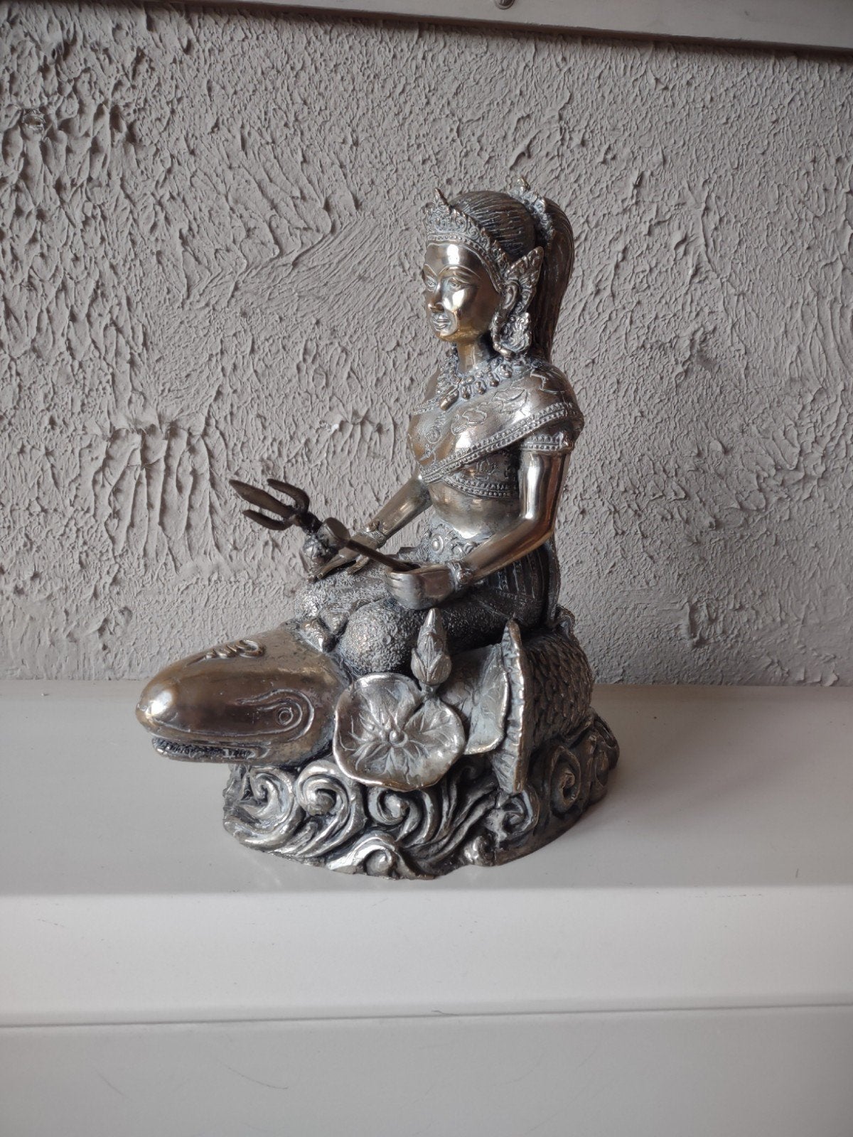 Bronzen beeld van godin op vis, Aziatische stijl, Antiek en Kunst, Ophalen