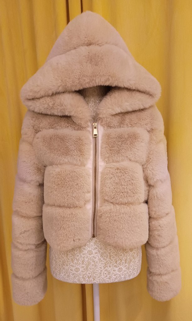 Manteau en fausse fourrure Cherry Koko. Taille S/M, Cherry Koko, Enlèvement ou Envoi, Comme neuf, Taille 36 (S)