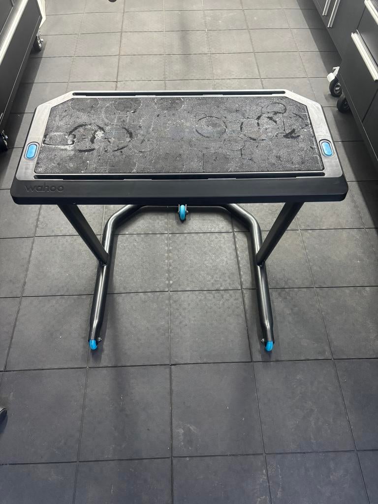 Wahoo kickr indoor trainingsdesk, Sport en Fitness, Wielrennen, Ophalen, Zo goed als nieuw, Overige typen