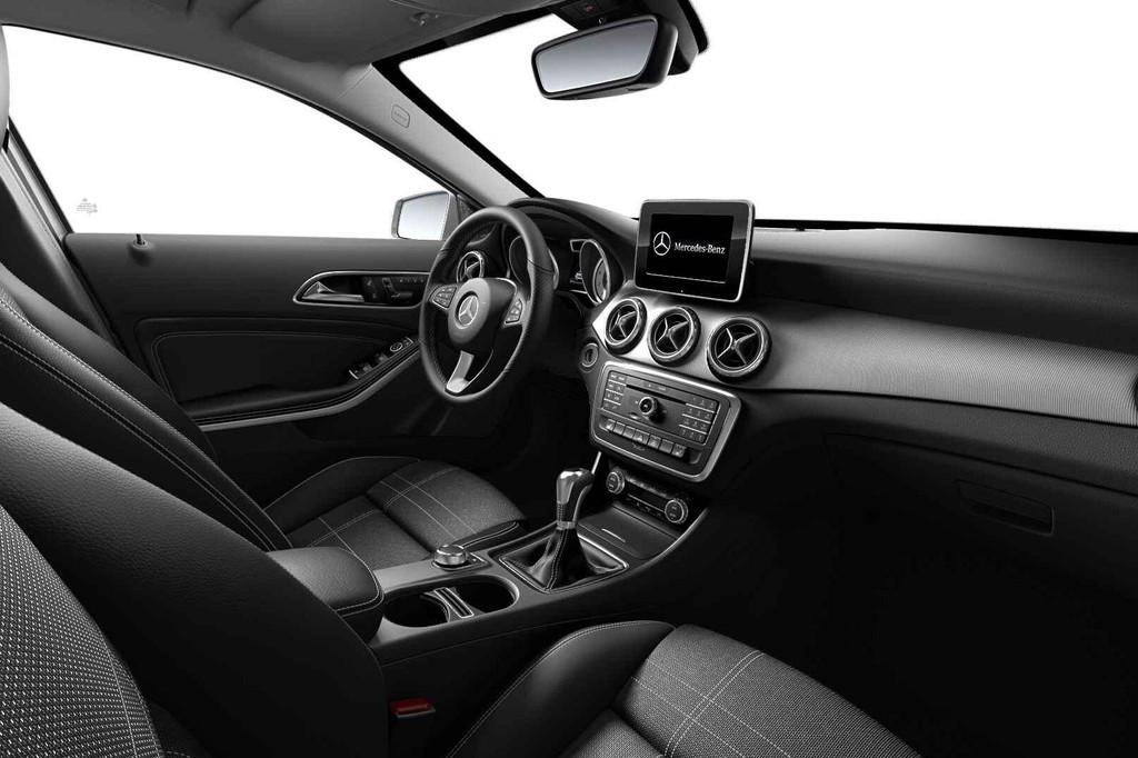 Mercedes-Benz GLA-Klasse 180 Luxury Line | Trekhaak | Memory, Auto's, Gebruikt, 4 cilinders, 1600 cc, 5 deurs