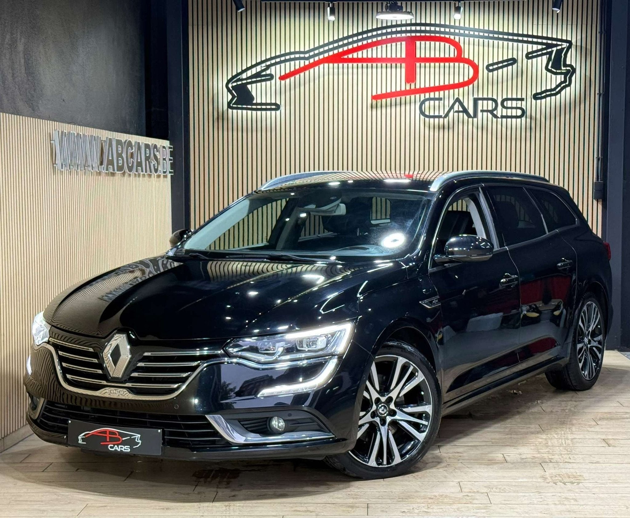 Renault Talisman SW 1.6 dCi Energy Initiale Paris EDC * GARA, Auto's, Automaat, Gebruikt, 4 cilinders, Zwart