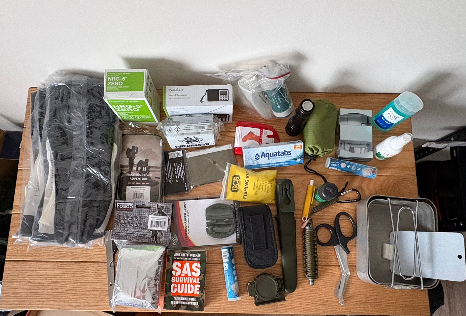 PREPPING & BUSHCRAFT SPULLEN – DOE EEN BOD, Ophalen, Zo goed als nieuw