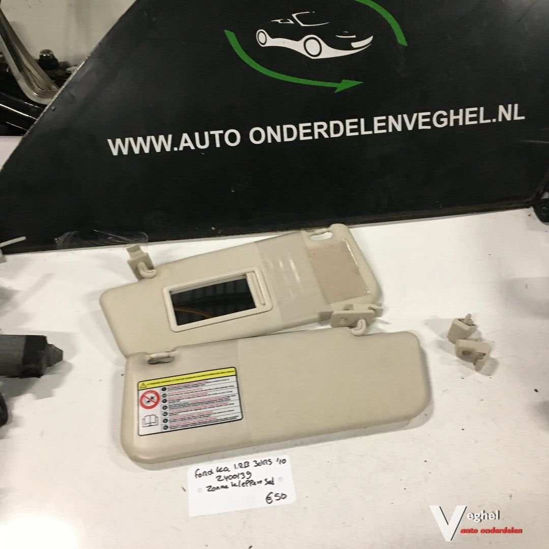 Ford Ka 1.2 B 2010  Zonnekleppen set, Gebruikt, -, -, Ophalen of Verzenden