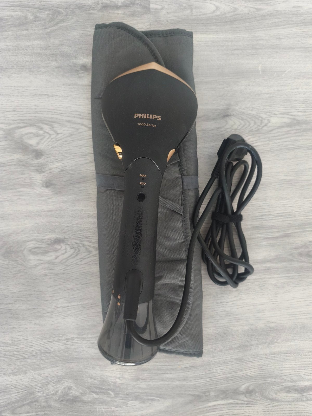 Défroisseur à vapeur Philips série 7000, Electroménager, Enlèvement ou Envoi, Ne fonctionne pas, Défroisseur