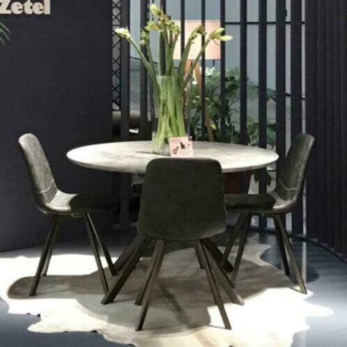 Nieuw tafel + 4 stoelen = 600 euro compleet., Ophalen, Nieuw
