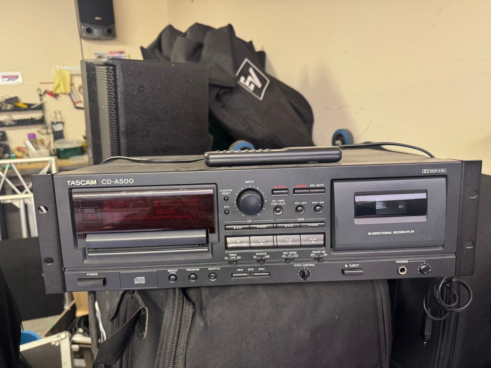 Tascam CD A500 avec télécommande, Enlèvement ou Envoi, Comme neuf
