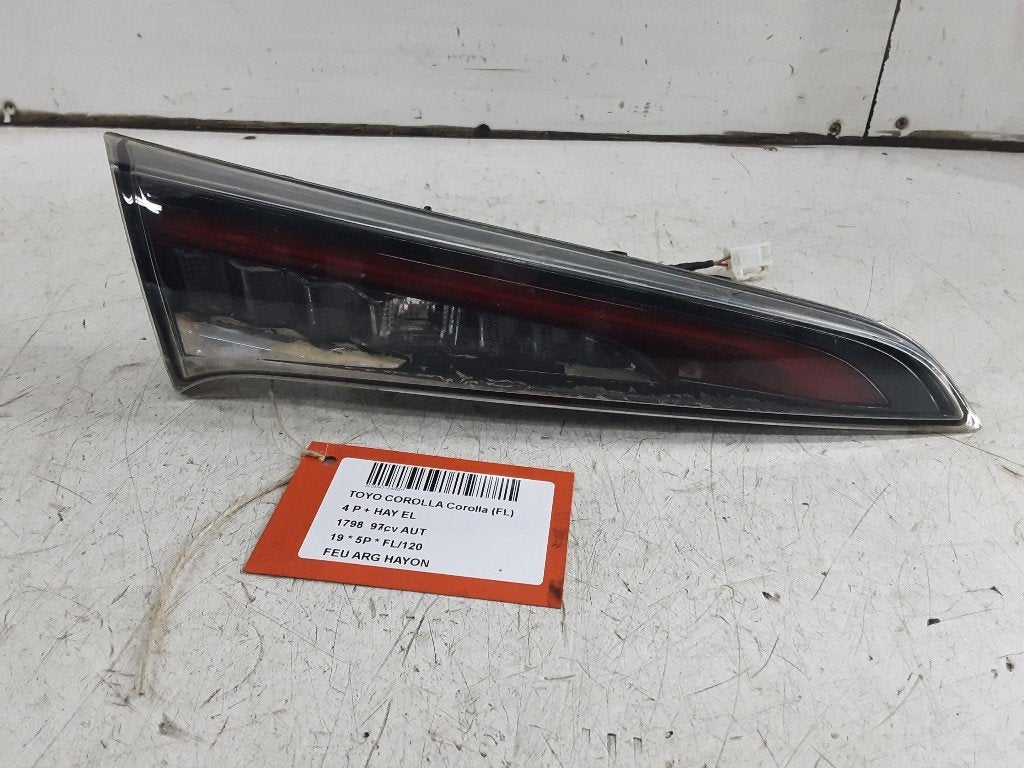 PANNEAU ARRIÈRE GAUCHE AVEC LAMPE Toyota, Autos : Pièces & Accessoires, Éclairage, Toyota, Utilisé
