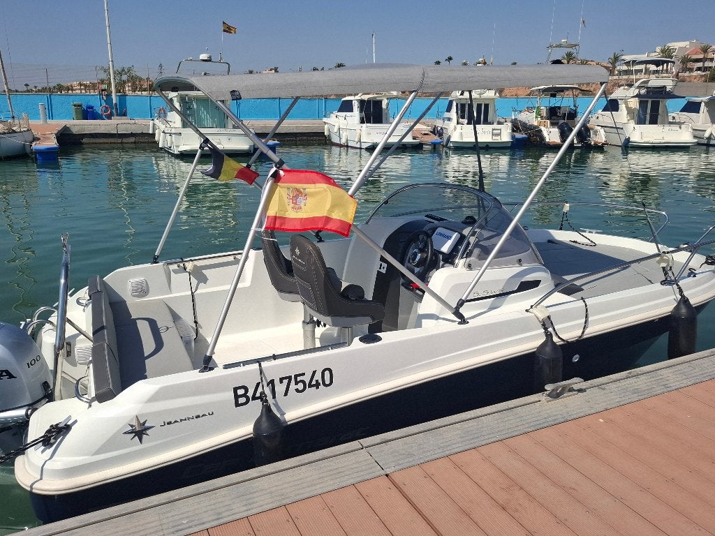 Jeanneau Cap Camarat 5.5WA Plezierboot, vaarklaar, Watersport en Boten, Motorboten en Motorjachten, Kajuitboot, Buitenboordmotor