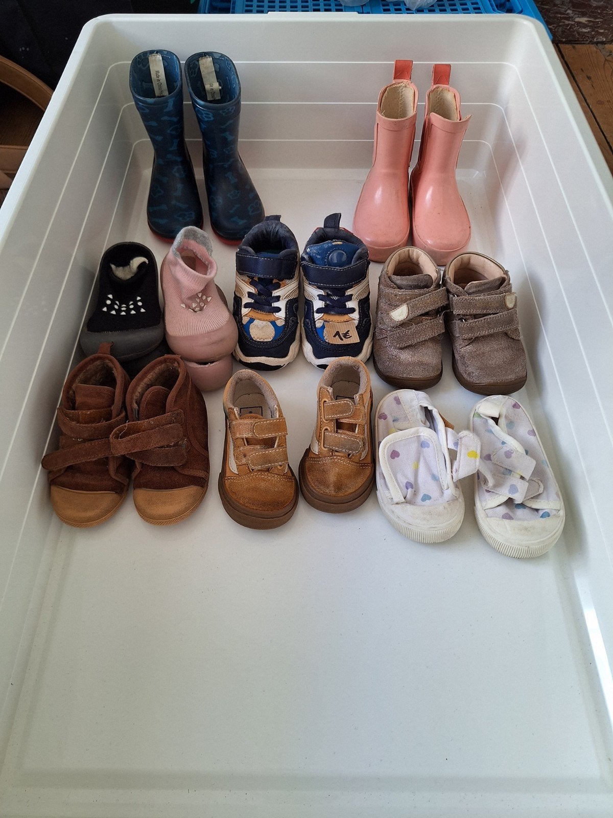 Schoenen tussen maat 21 en 23, Enfants & Bébés, Vêtements de bébé | Chaussures & Chaussettes, Enlèvement