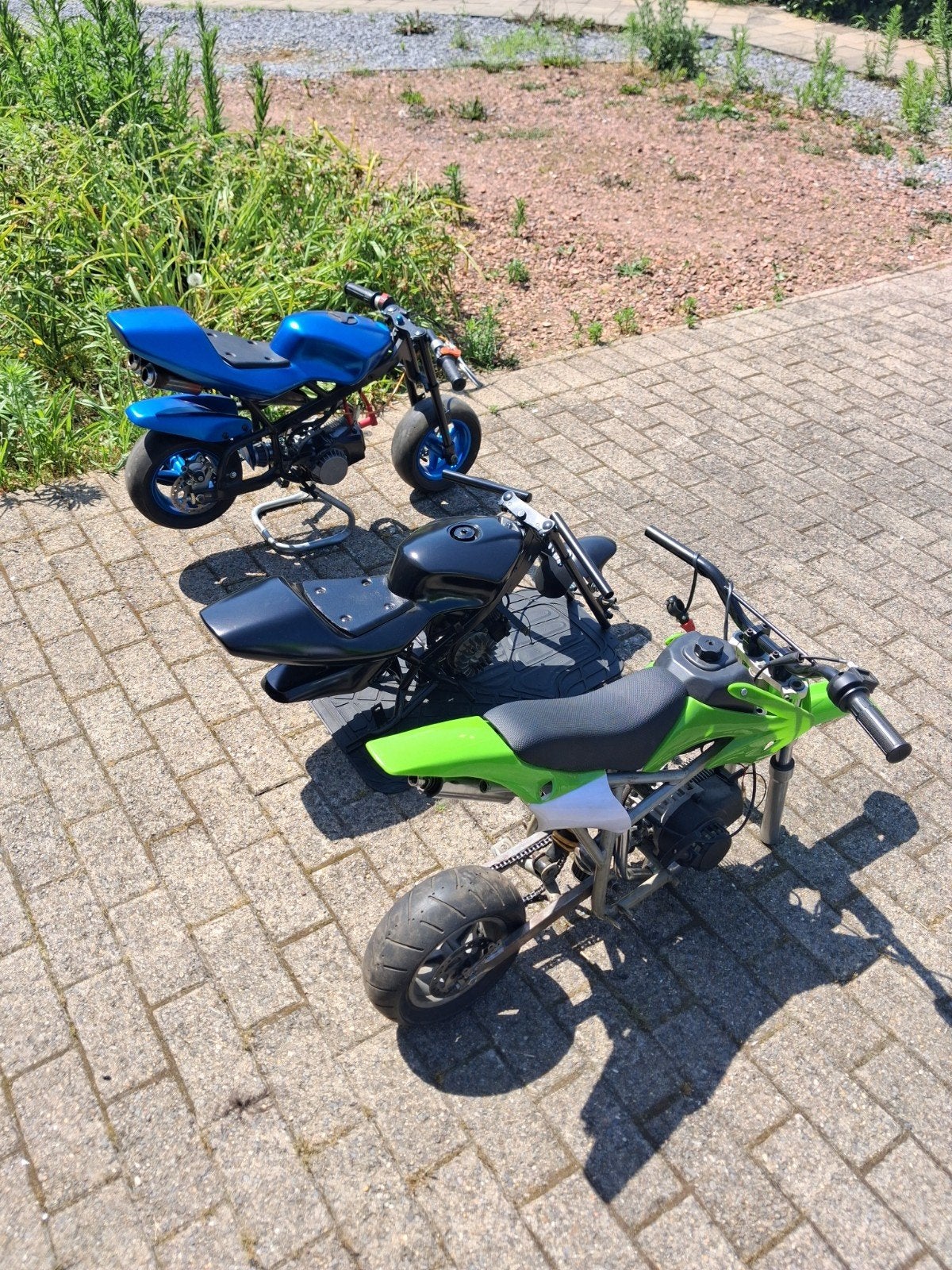 3x 49cc 2-takt Pocketbikes + veel reserveonderdelen | Comple, Ophalen