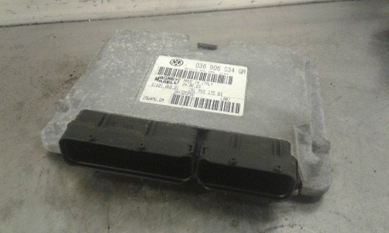 COMPUTER MOTOR Seat Cordoba (6L2) (01-2002/12-2009), Auto-onderdelen, Gebruikt, Service@seat.de, Seat Deutschland GmbH, Seat