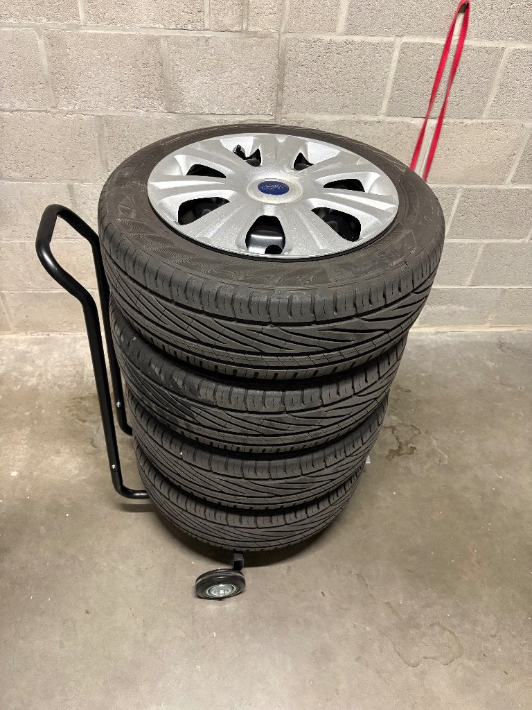 Ford stalen velgen en banden, Ophalen, Velg(en), 16 inch, Personenwagen