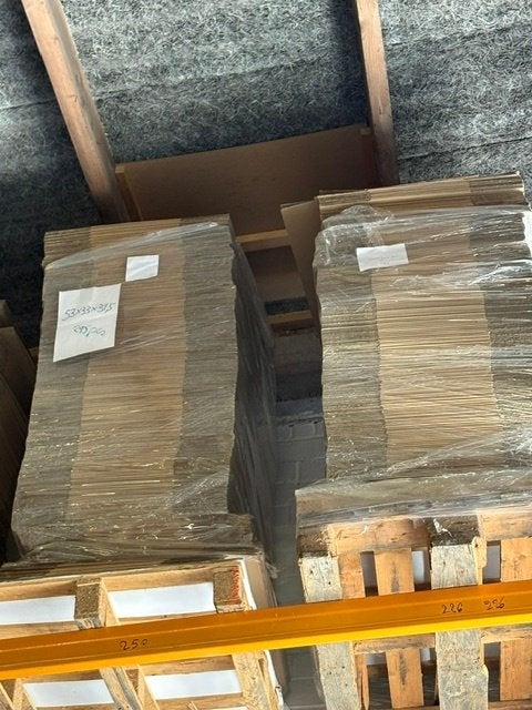 kartonnen dozen, Doe-het-zelf en Bouw, Kratten en Dozen, Ophalen, Zo goed als nieuw, Doos, Opvouwbaar