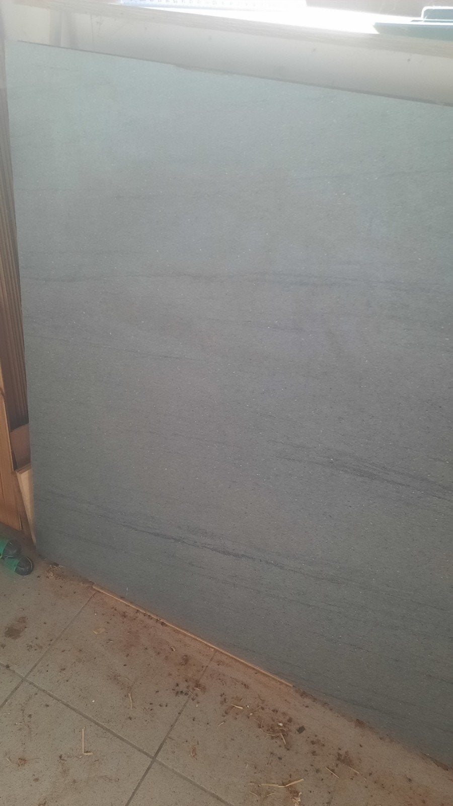 reststuk van keukentablet 190 cm op.104 cm, Huis en Inrichting, Keuken | Keukenelementen, Ophalen, Grijs