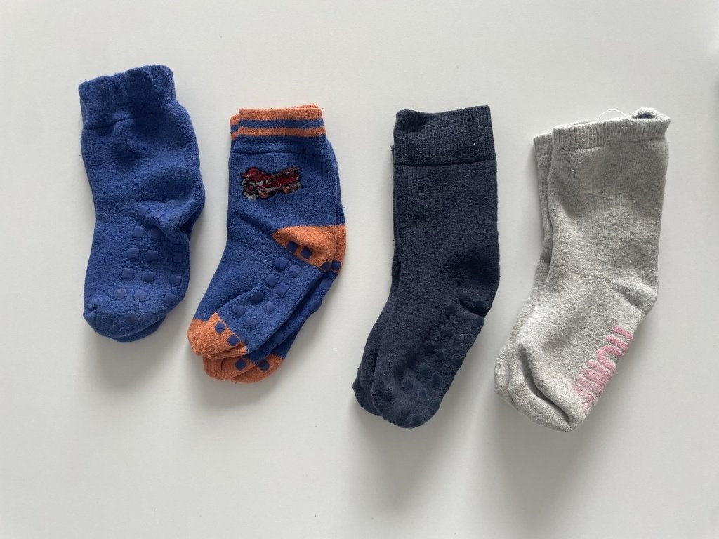 Chaussettes épaisses antidérapantes taille 27/30, Veritas, Garçon ou Fille, Enlèvement ou Envoi, Comme neuf