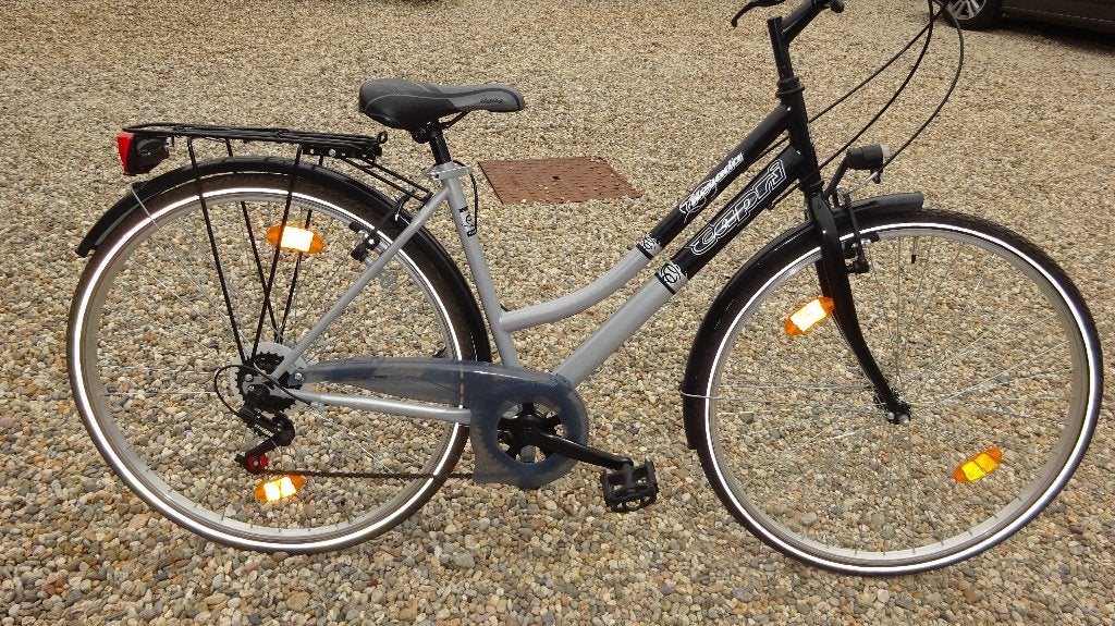 DAMESFIETS CAPRI NEVADA 28 INCH, Fietsen en Brommers, Velgrem, Versnellingen, Zo goed als nieuw, Ophalen