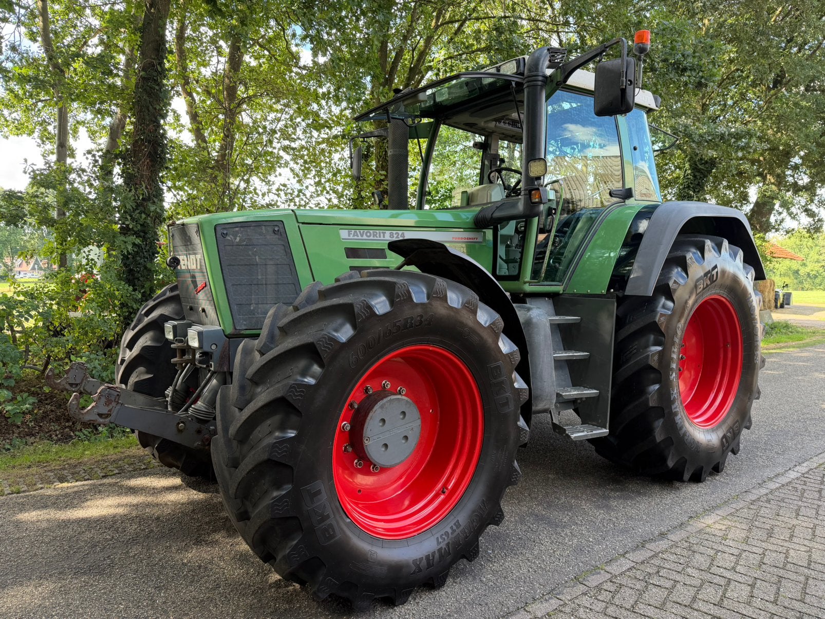 Fendt Favorit 824 Turboshift 7466 uur!, Enlèvement, Fendt