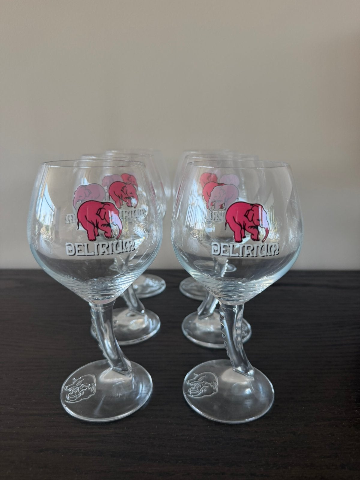 6 Delirium bierglazen op voet., Ophalen, Zo goed als nieuw
