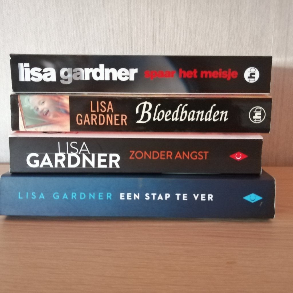 Mooi lot boeken ( thrillers ), Boeken, Ophalen of Verzenden, Gelezen