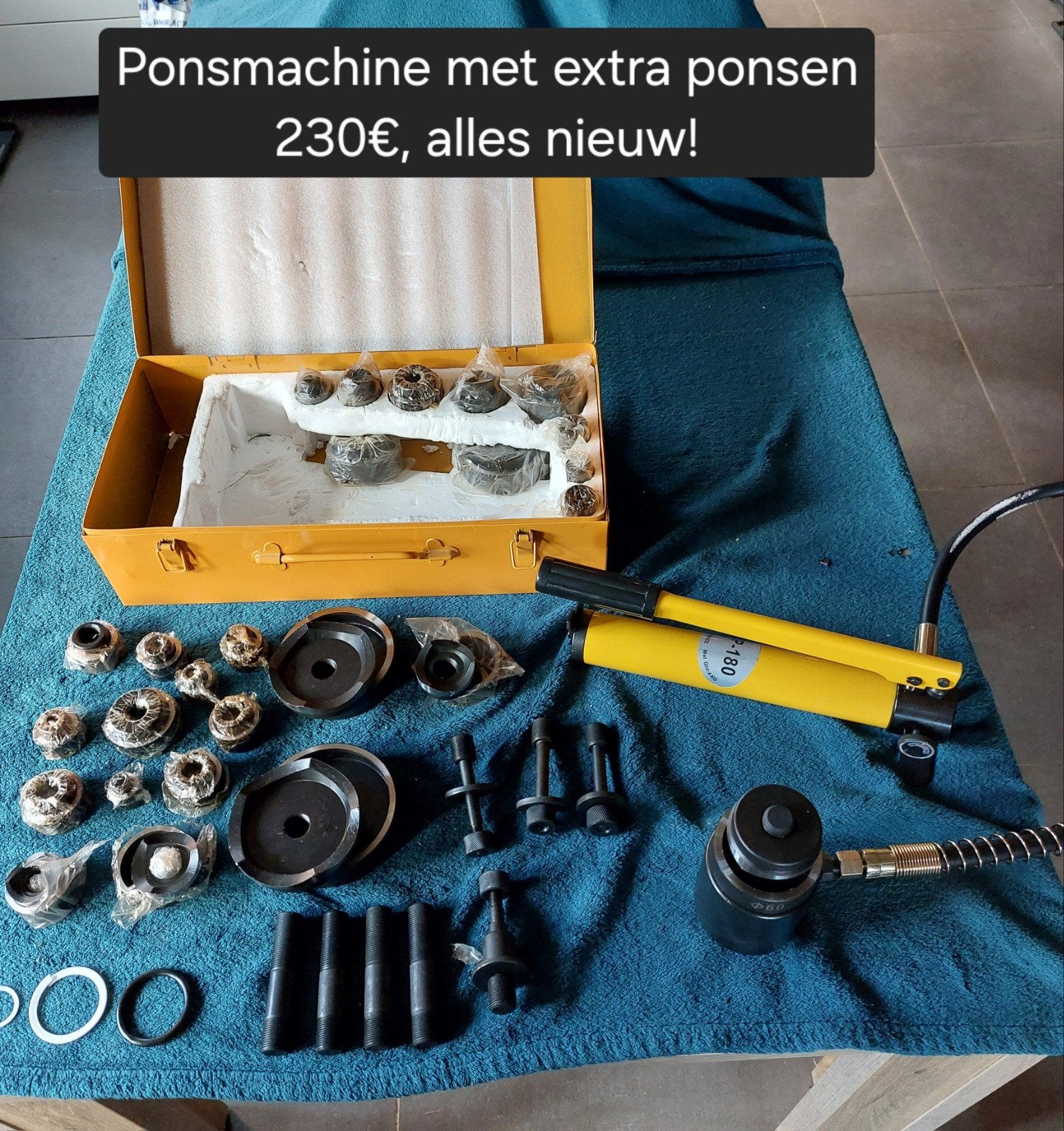 Ponsmachine met extra ponsen, nieuw, Bricolage & Construction, Enlèvement ou Envoi