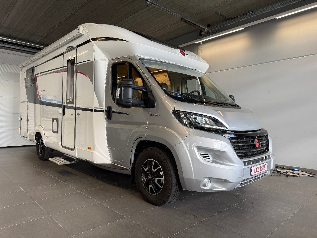 Bürstner Lyseo TD 728 G semi-intégré, Jusqu'à 4, Entreprise, Fiat, Boîte manuelle