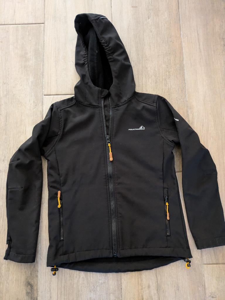 Softshell jas maat 128, Kinderen en Baby's, Ophalen, Nieuw, Jongen of Meisje, Jas