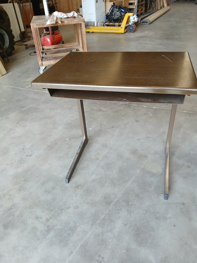 2 vintage schoollessenaars / bureautjes – 70 x 50 cm, Ophalen, Opbergruimte, Gebruikt, Metaal