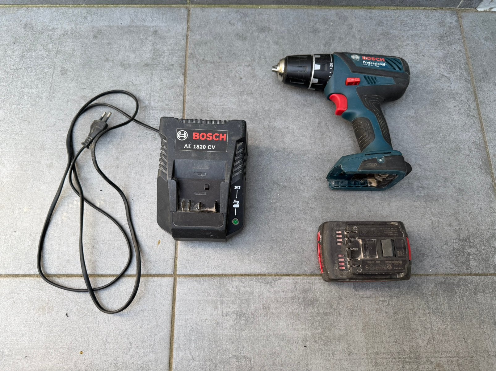 Bosch pro schroevendraaier, Doe-het-zelf en Bouw, Gereedschap | Boormachines, Ophalen, Gebruikt