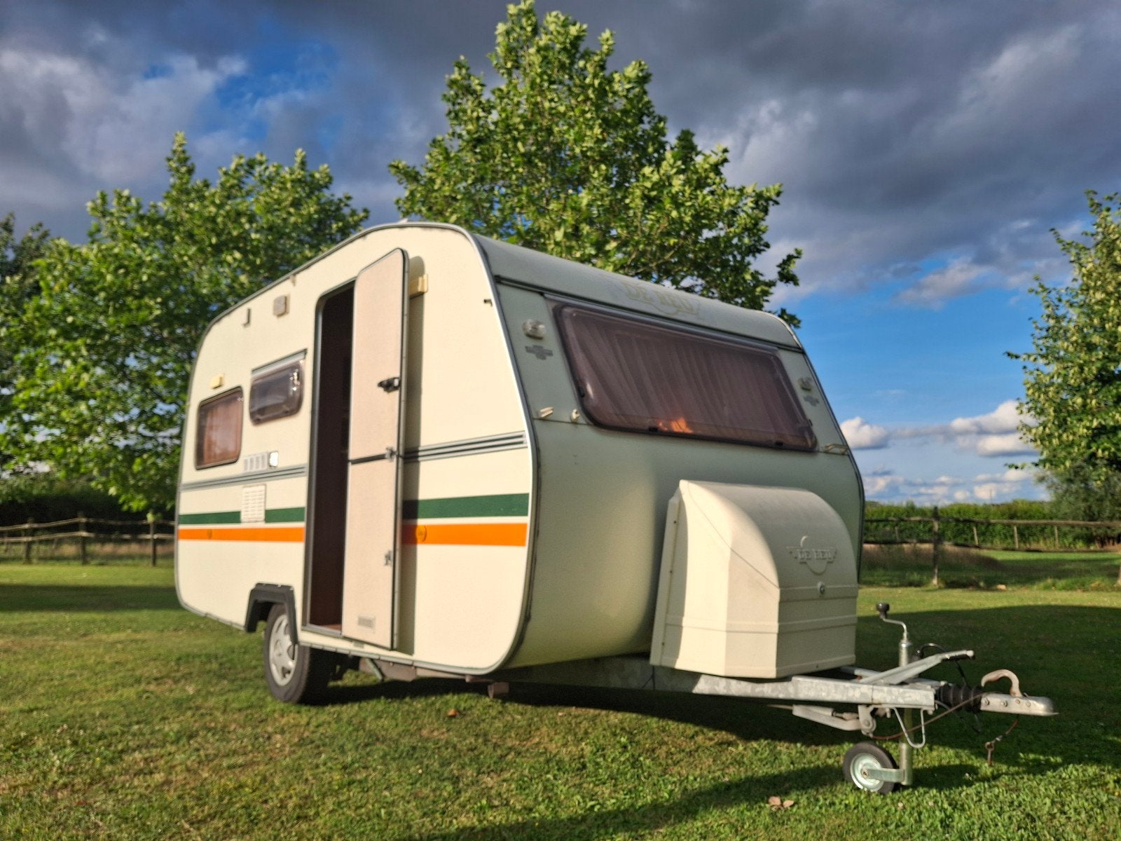 perfecte retro caravan De Reu 4000 in unieke staat, Overige merken, Treinzit, Dwarsbed, Particulier