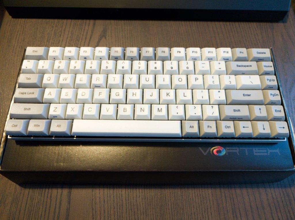 Vortex Race 3 75% RGB Micro USB - MX RED, Computers en Software, Toetsenborden, Vortex, Ophalen of Verzenden, Zo goed als nieuw