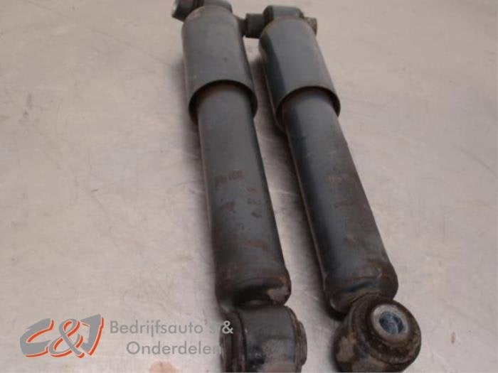 Kit amortisseur d'un Iveco New Daily, -, 3 mois de garantie, Utilisé, Autres marques automobiles