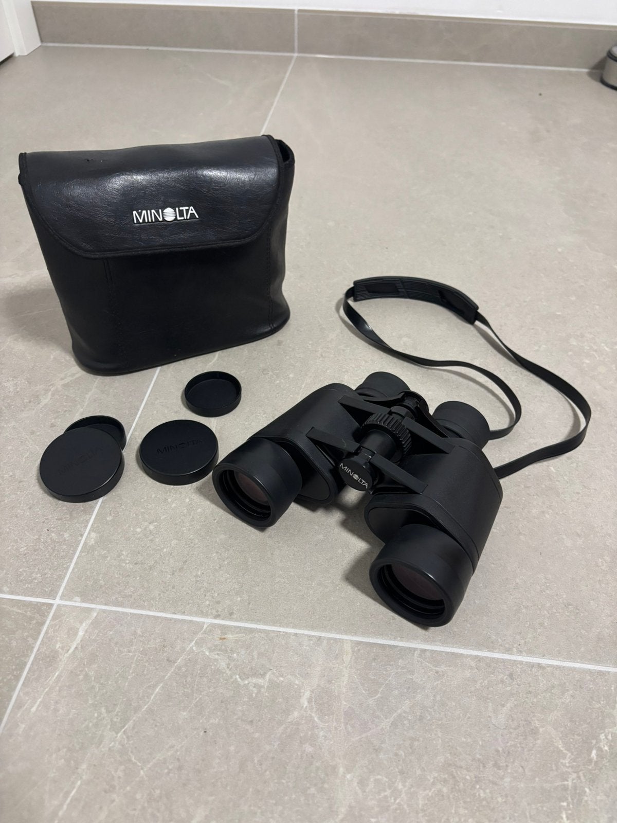Minolta MK 8x40 Verrekijker – Made in Japan –Extra Wide 9,5, Zo goed als nieuw, 8 tot 12x, Met hoes of tas, Porro (met knik)